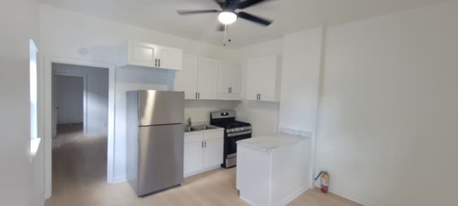 Building Photo - 2515 Youman St