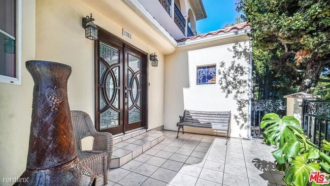 Foto del edificio - 6 br, 3 bath House - 1351 S Sierra Bonita Ave