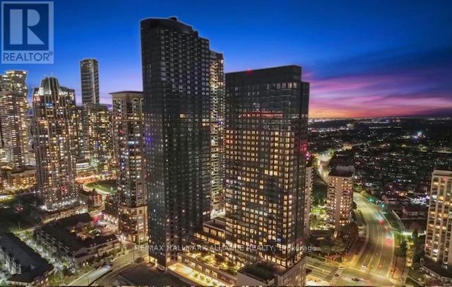 Photo du bâtiment - 395 Square One Dr