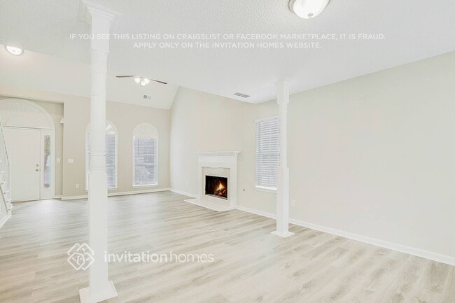 Foto del edificio - 5002 Rose Ct SE