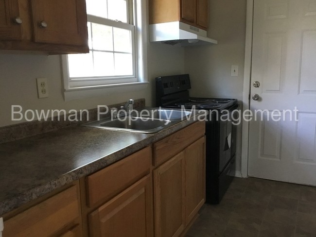 Foto del edificio - 2401 Marlowe Ave