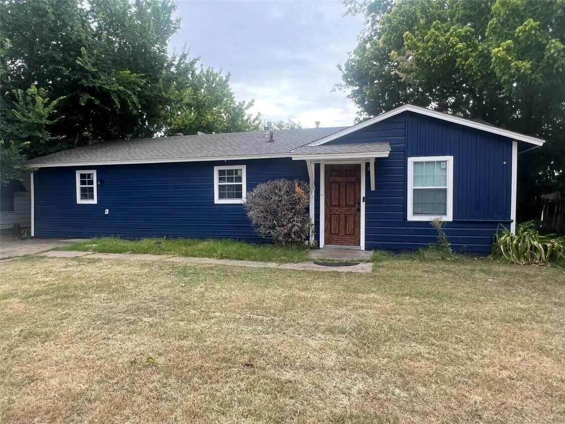 Building Photo - 844 Renfro Dr