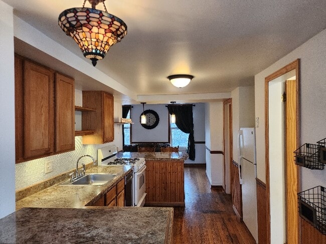 Building Photo - 11 First Street