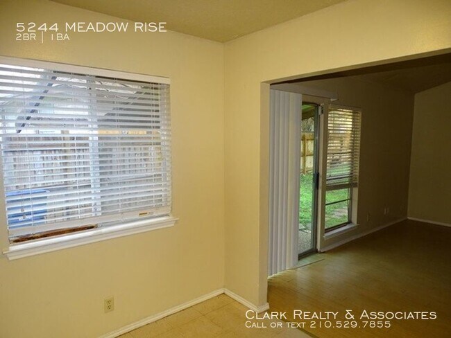 5244 Meadow Rise St., San Antonio, TX. 78250 - House for Rent in San