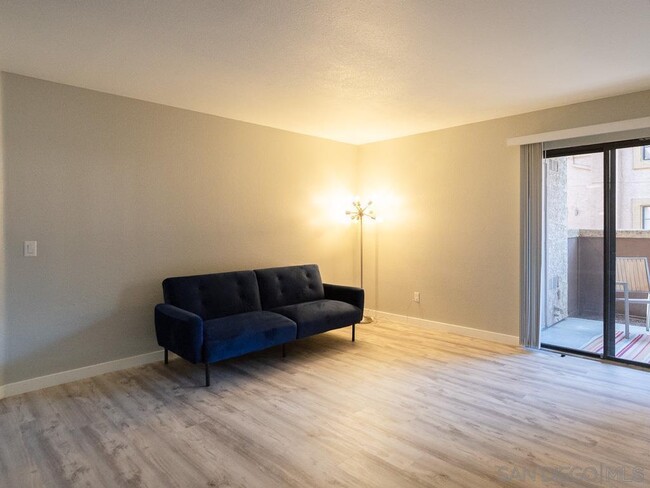 Building Photo - 12043 Alta Carmel Ct