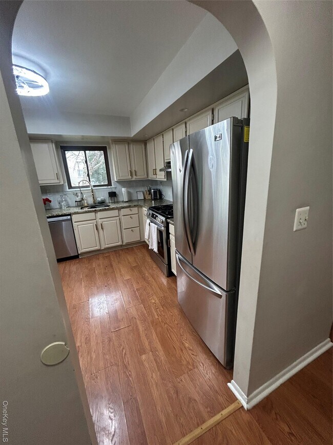 Foto del edificio - 36 Sycamore Ct