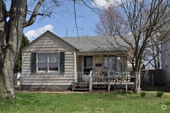 Building Photo - 1831 Pershing Ave