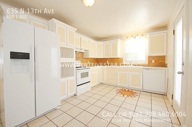 Building Photo - 635 N 13th Ave