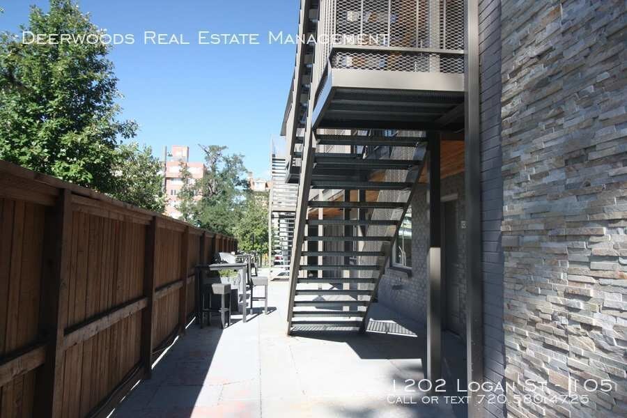 Foto principal - 1202 Logan St