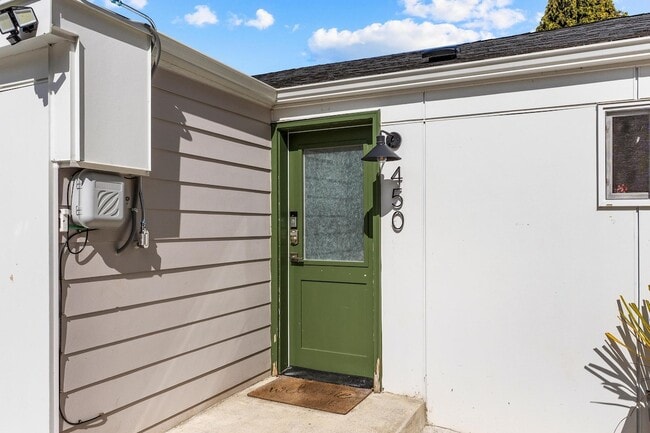 Building Photo - 450 SW 154th St