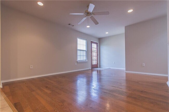 Foto del edificio - 3206 SW Deerfield Blvd