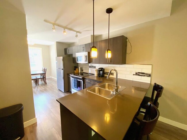 Building Photo - 2 bedroom in Kitimat BC V8C 2N9