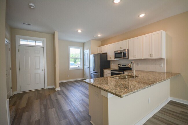 Building Photo - New Construction Luxury Townhome! 3 Bedroo...