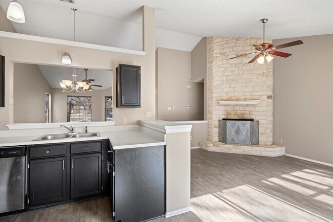 Foto del edificio - 901 Lambeth Ln