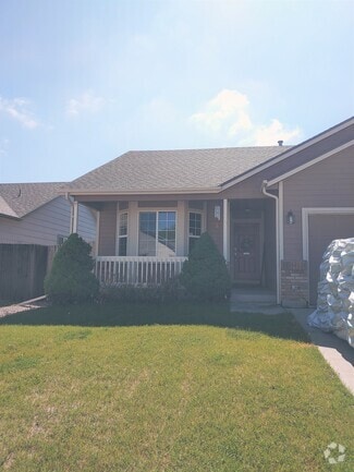 Building Photo - 4811 Expedition Dr