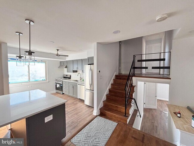 Foto del edificio - 2712 Finch St