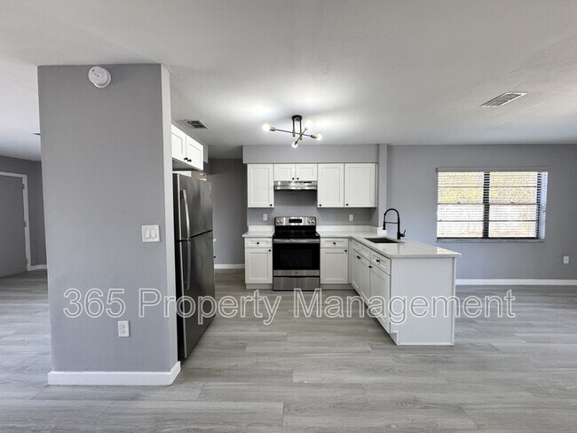 Foto del edificio - 3028 Clewiston St