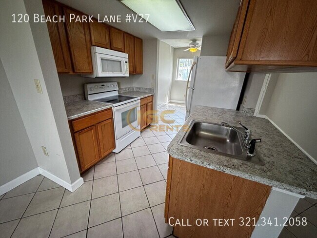 Foto del edificio - 120 Beach Park Ln