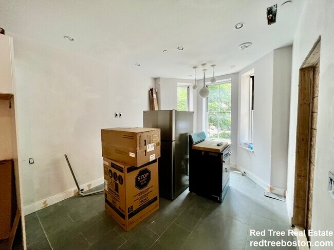 Foto del edificio - 1607 Tremont St