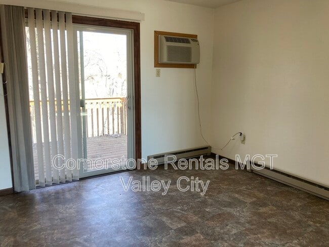 Foto del edificio - 804 11th St NW