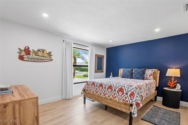 Foto del edificio - 4222 Crayton Rd