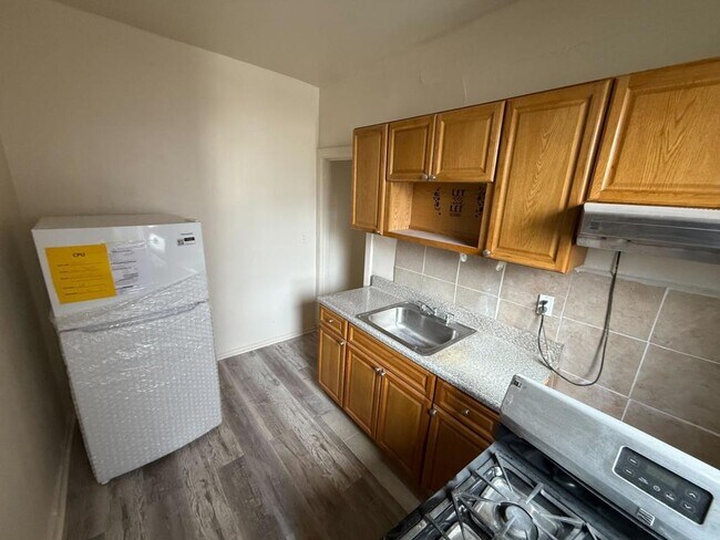 Foto del edificio - 36 Bruce Ave