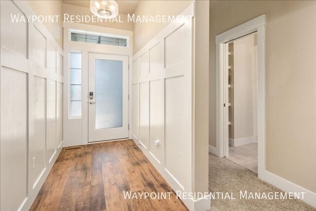 Building Photo - 10984 W Leilani Dr