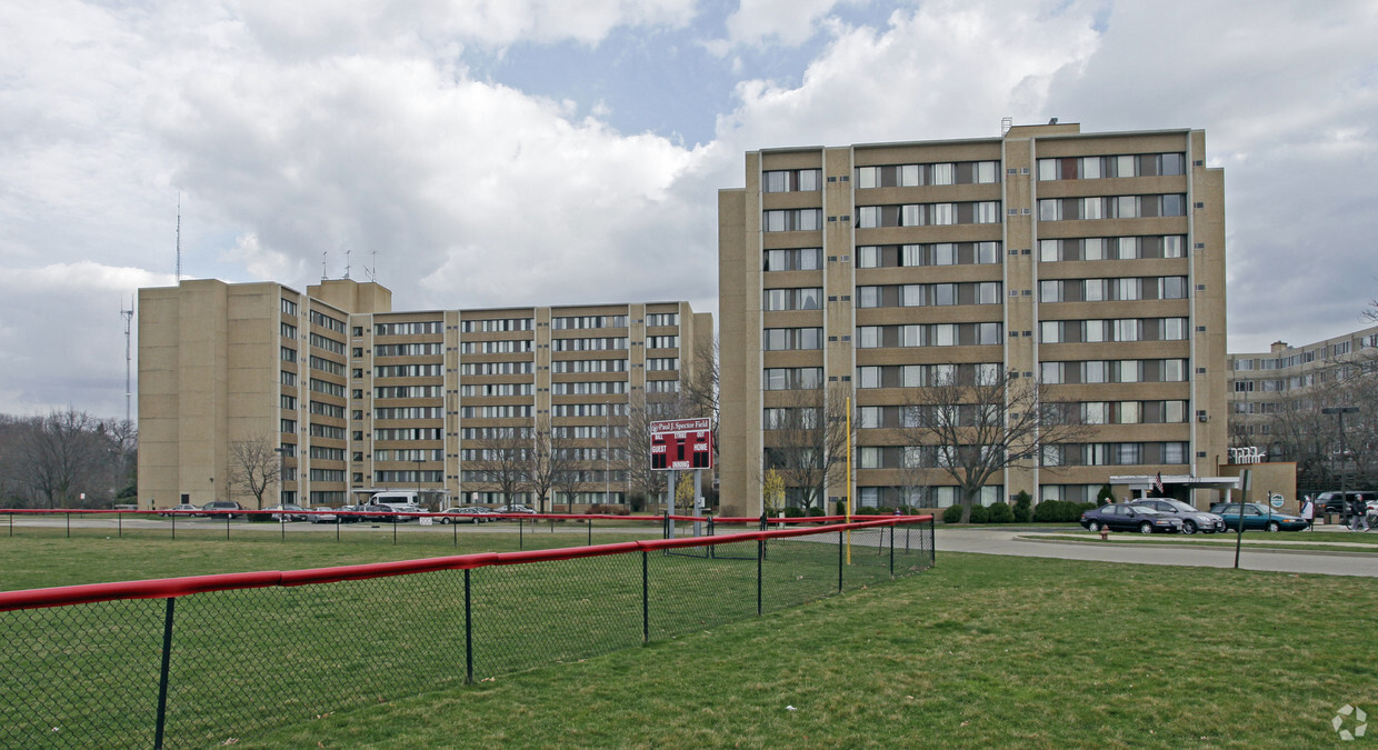 River Park I Apartments Apartments In Milwaukee Wi