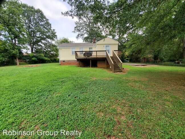 Building Photo - 3 br, 1.5 bath House - 6 Copeland Ct
