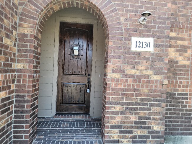 Building Photo - 12130 Carson Cove