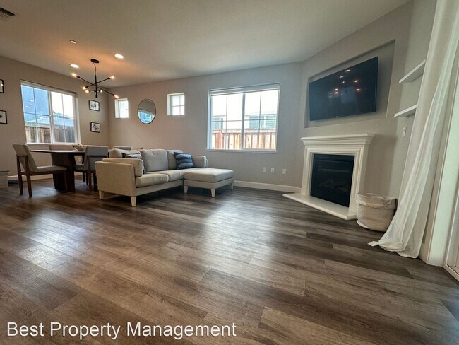 Building Photo - 4 br, 2.5 bath House - 60 Havenwood Ct