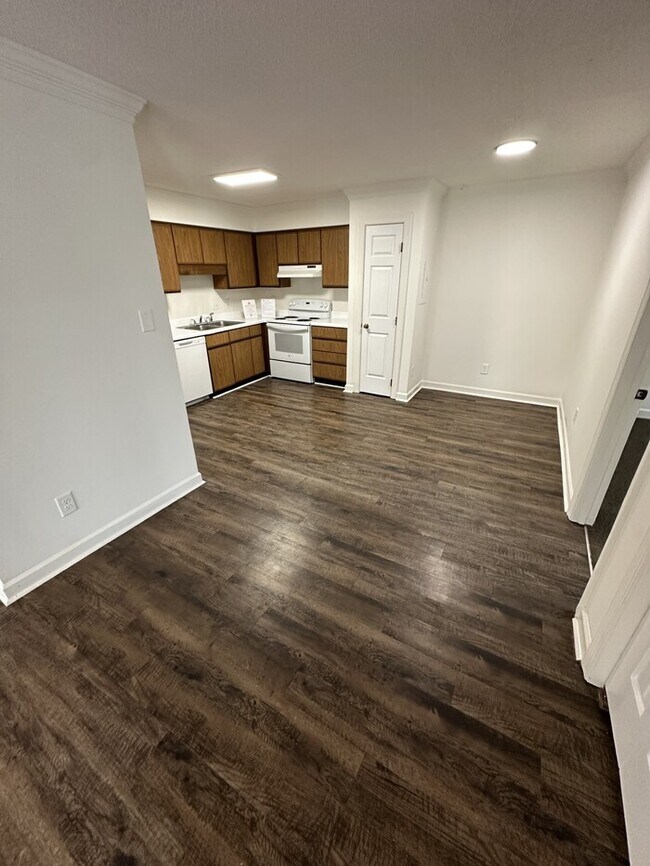 Foto del edificio - 3521-102 Ivy Commons Drive