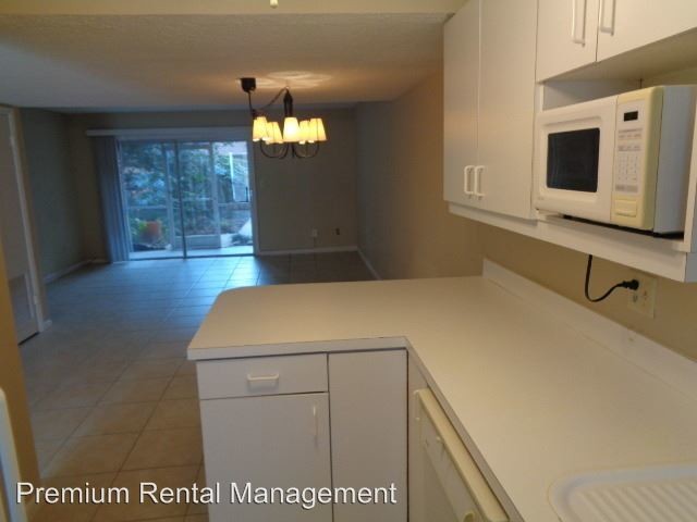 Foto del edificio - 332 Cherrywood Gardens Dr