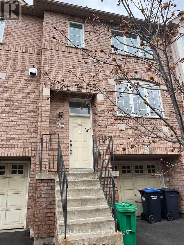Photo principale - 80-180 Acorn Pl