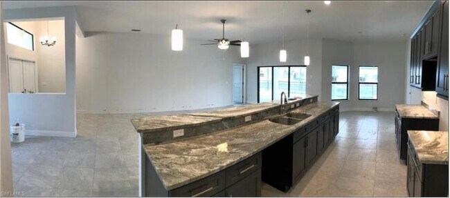 Foto del edificio - 815 SW 11th Ct