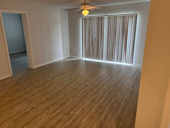 Foto del edificio - 4163 N Haverhill Rd