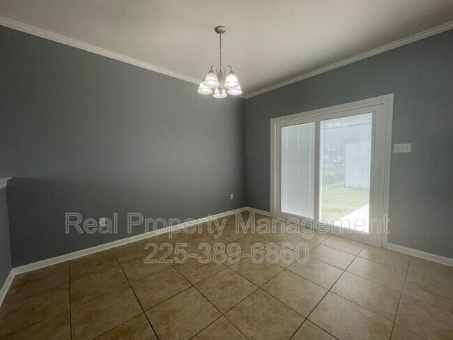 Foto del edificio - 1021 N Janice Ave