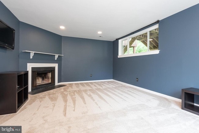 Building Photo - 1544 S Coventry Ln