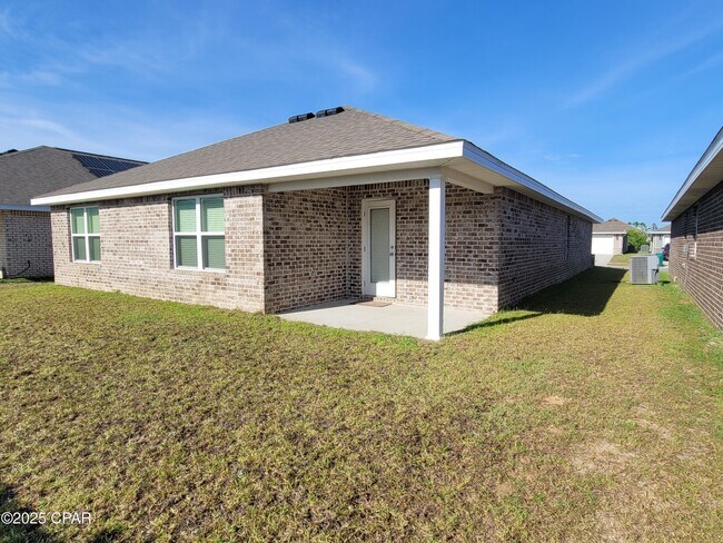 Foto del edificio - 4745 Firefly Ln