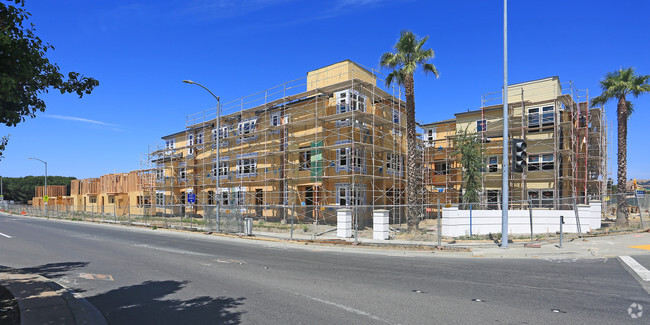 Building Photo - Apex at Mission Stevenson