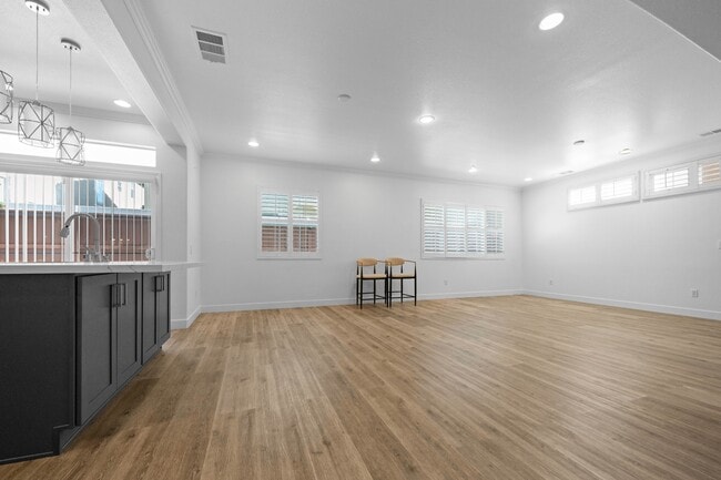 Foto del edificio - 9204 S Nobel Way