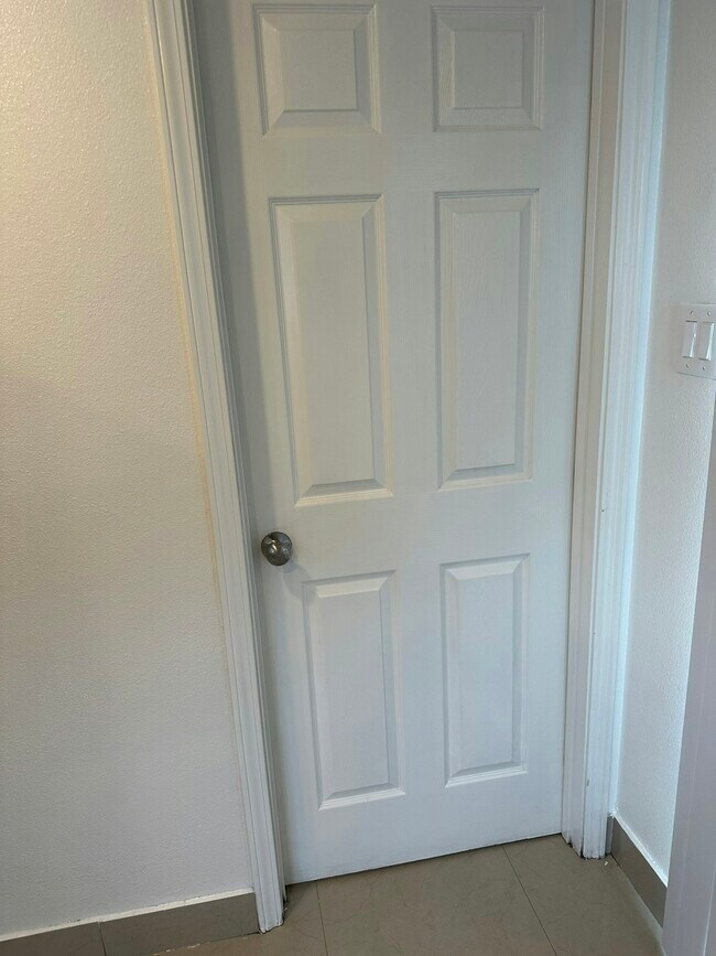 1639 W Roseburg Ave, Modesto, CA 95350 Townhome Rentals in Modesto CA