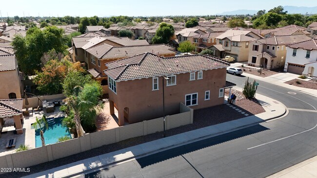 Building Photo - 9111 S Roberts Rd