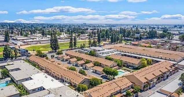 Foto del edificio - 10125 De Soto Ave