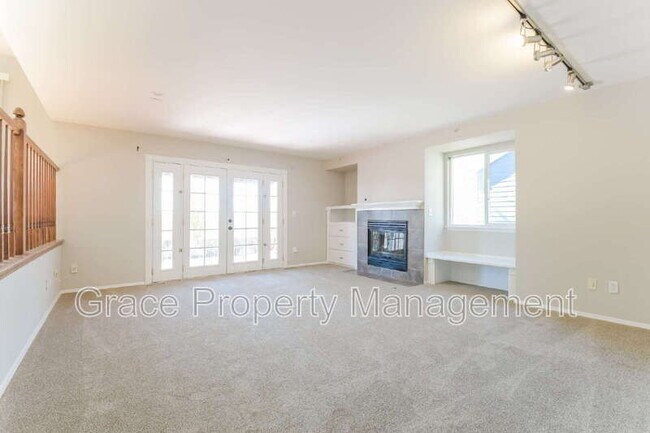 Building Photo - 10924 W 100th Dr