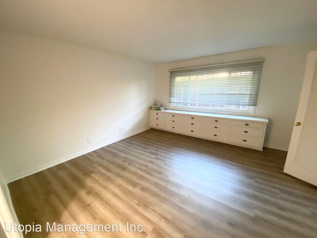 Foto del edificio - 4 br, 2 bath House - 1072 Foothill Blvd