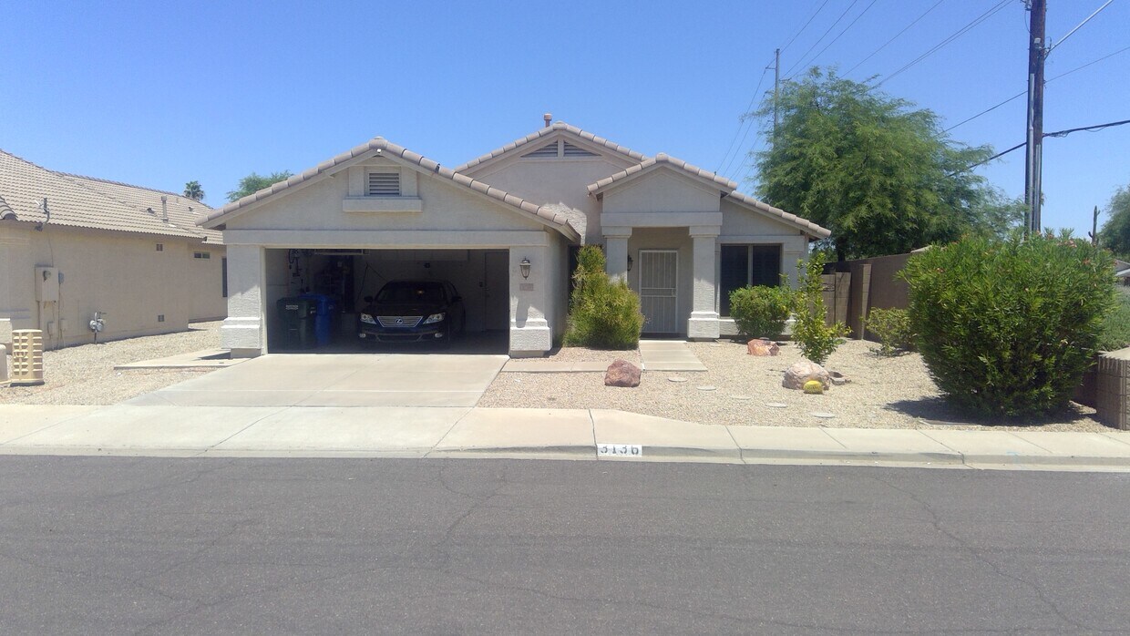 Foto principal - 3136 E Roveen Ave