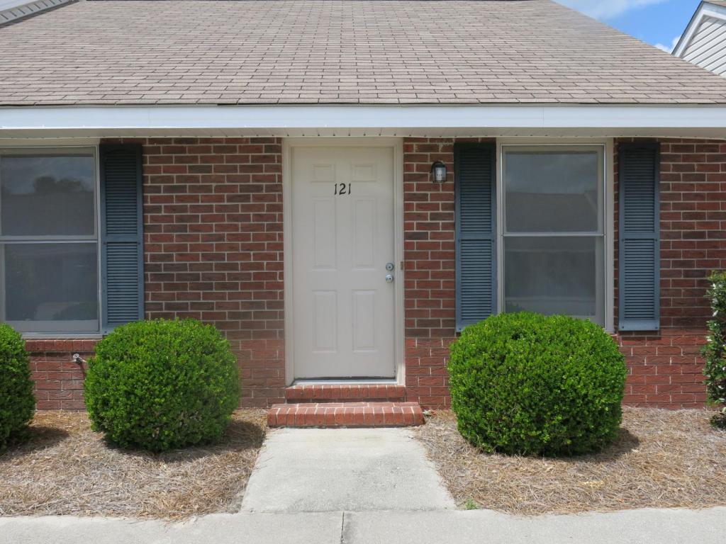 Foto principal - 140 Lanier Dr