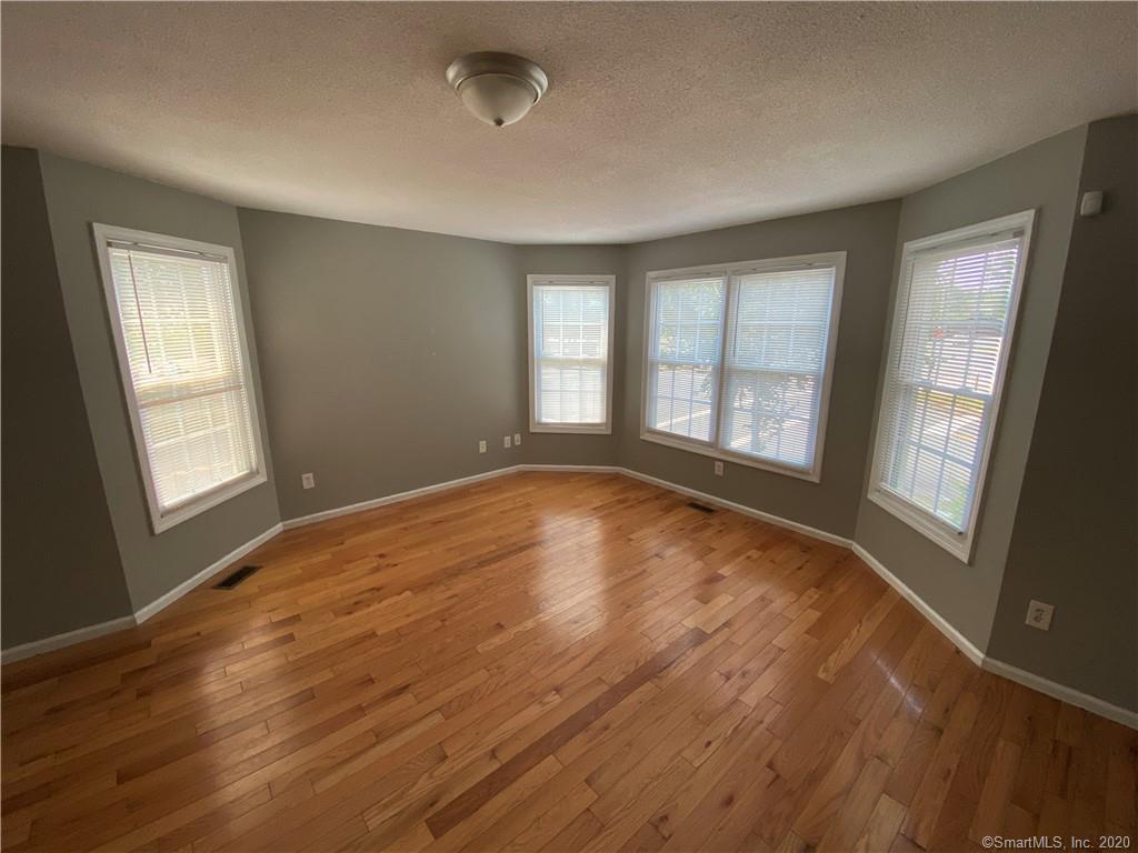 Primary Photo - 529 East St