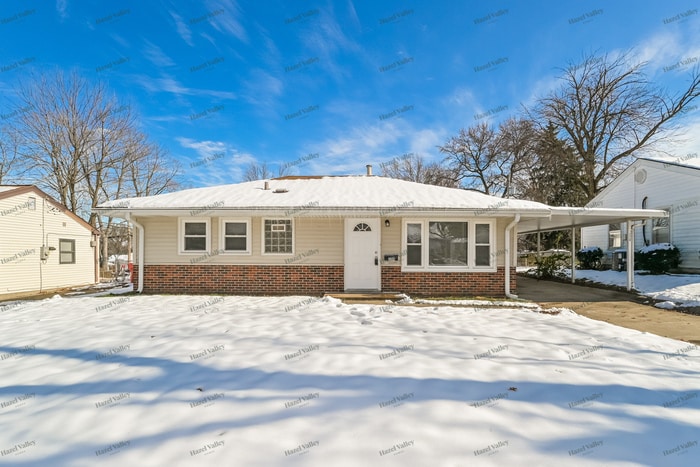 Foto principal - 1220 St Bernadette Ln